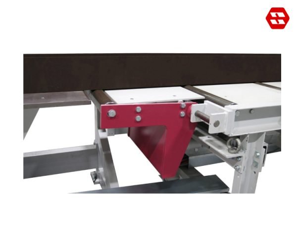 Lifting roller on the infeed side 1