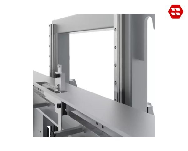 MOTION OF THE SAW HEAD ON LINEAR GUIDES WITH PRELOADED BALL SCREW SLIDES