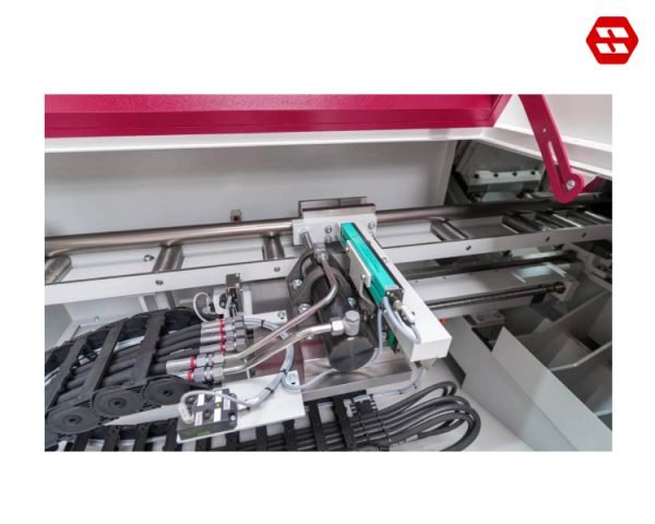 Servo-driven feeding gripper 2